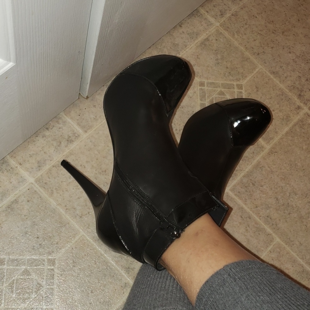 Stuart Weitzman Patent & Leather Platform - image 4